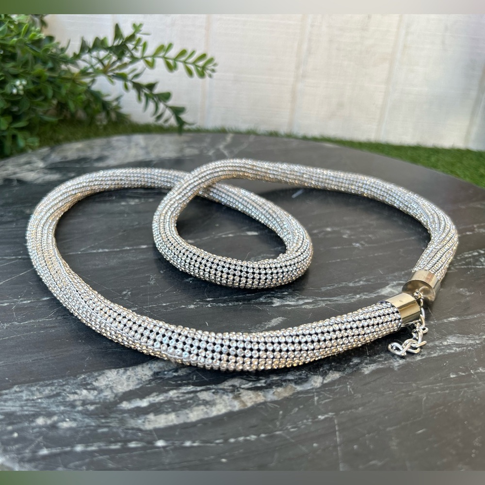 Women  party belt 38” NEW